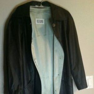 Vintage BILL BLASS trench coat Made In Japan, Very Unique and Beautiful size 4